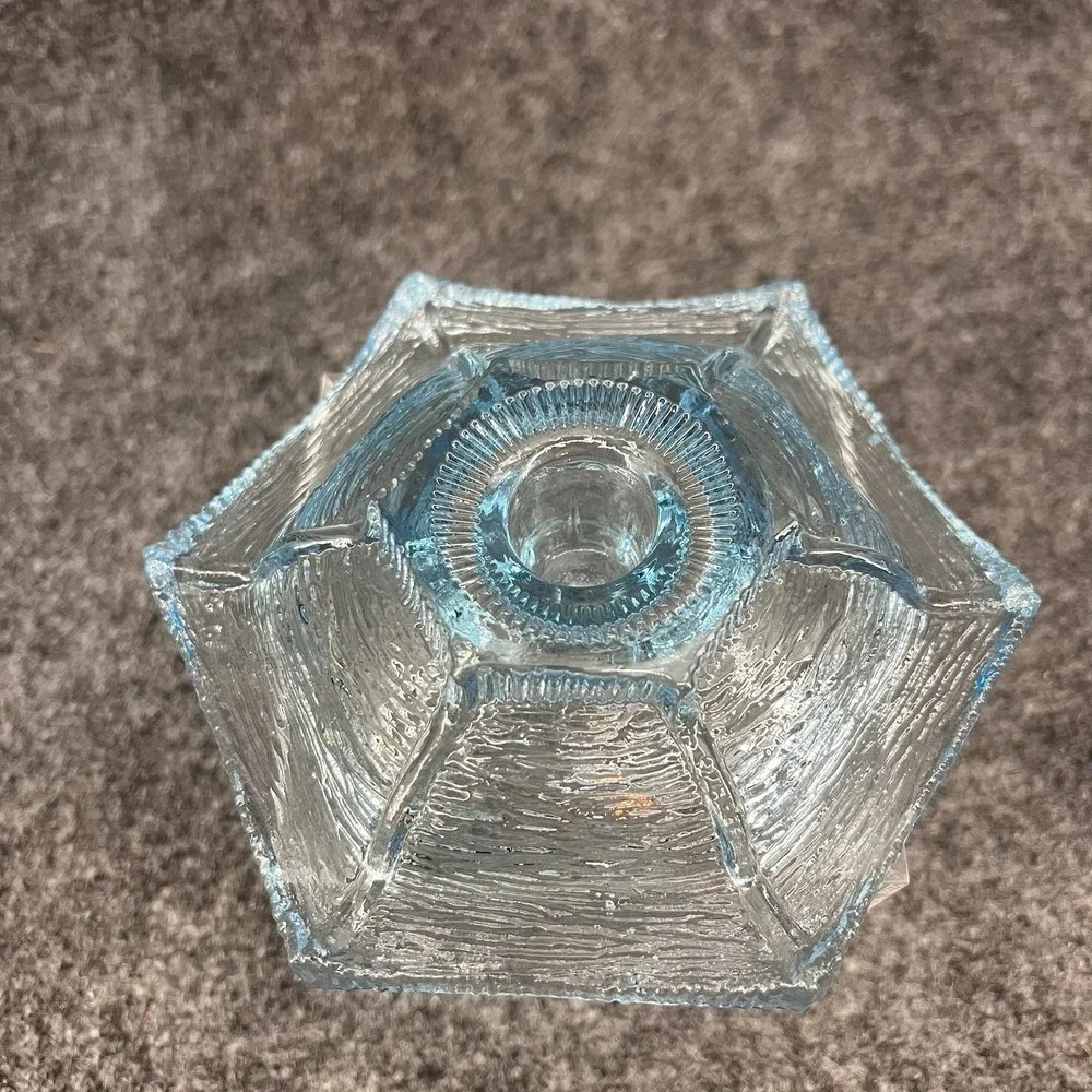Vtg L.E. Smith Ice Blue Textured Pagoda Glass 6